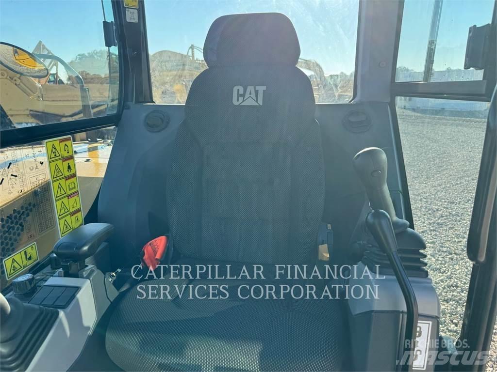 CAT 30607CR Bageri guseničari