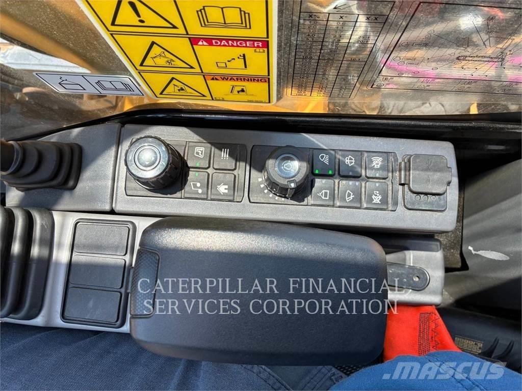 CAT 31007 Bageri guseničari