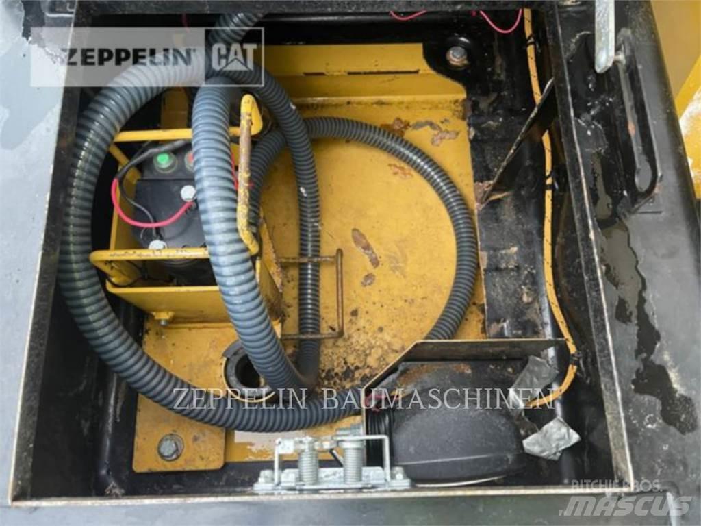 CAT 318EL Bageri guseničari