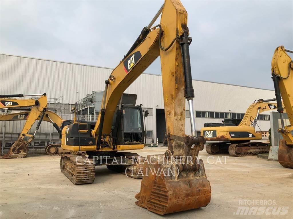 CAT 320D2 Bageri guseničari