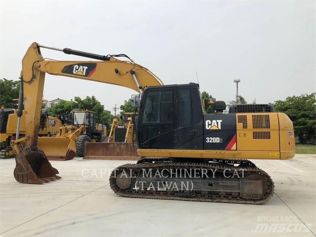 CAT 320D2 Bageri guseničari