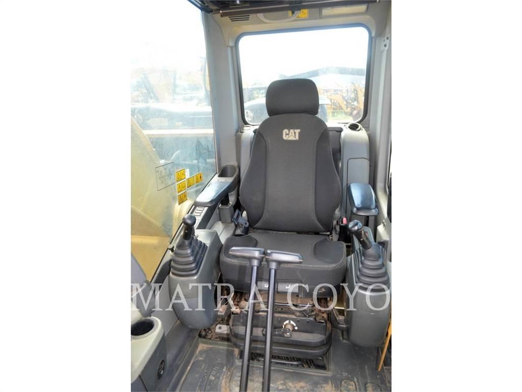 CAT 320D2GC Bageri guseničari