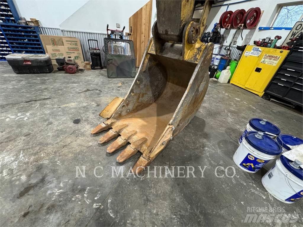 CAT 320L Bageri guseničari