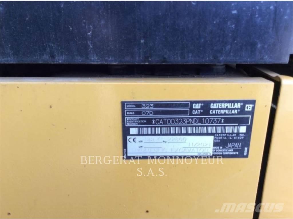 CAT 323 Bageri guseničari