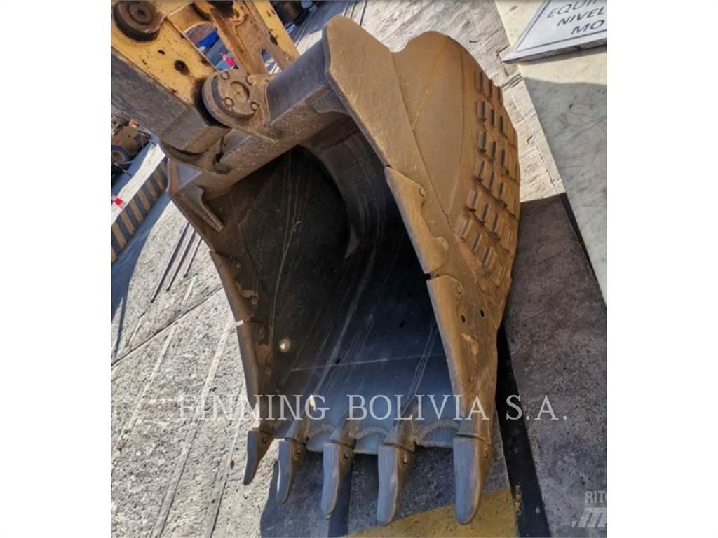 CAT 323-07 Bageri guseničari