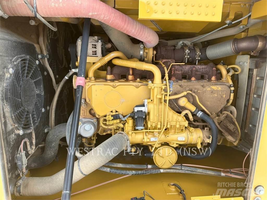 CAT 323-07 Bageri guseničari