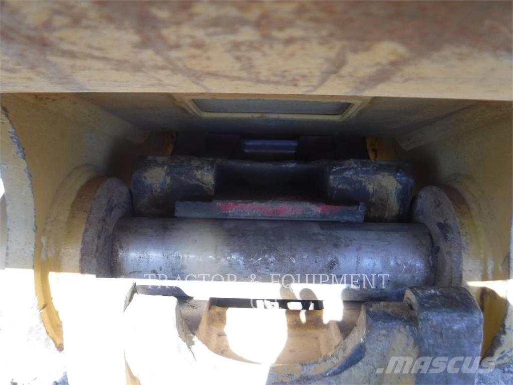 CAT 323-07 Bageri guseničari