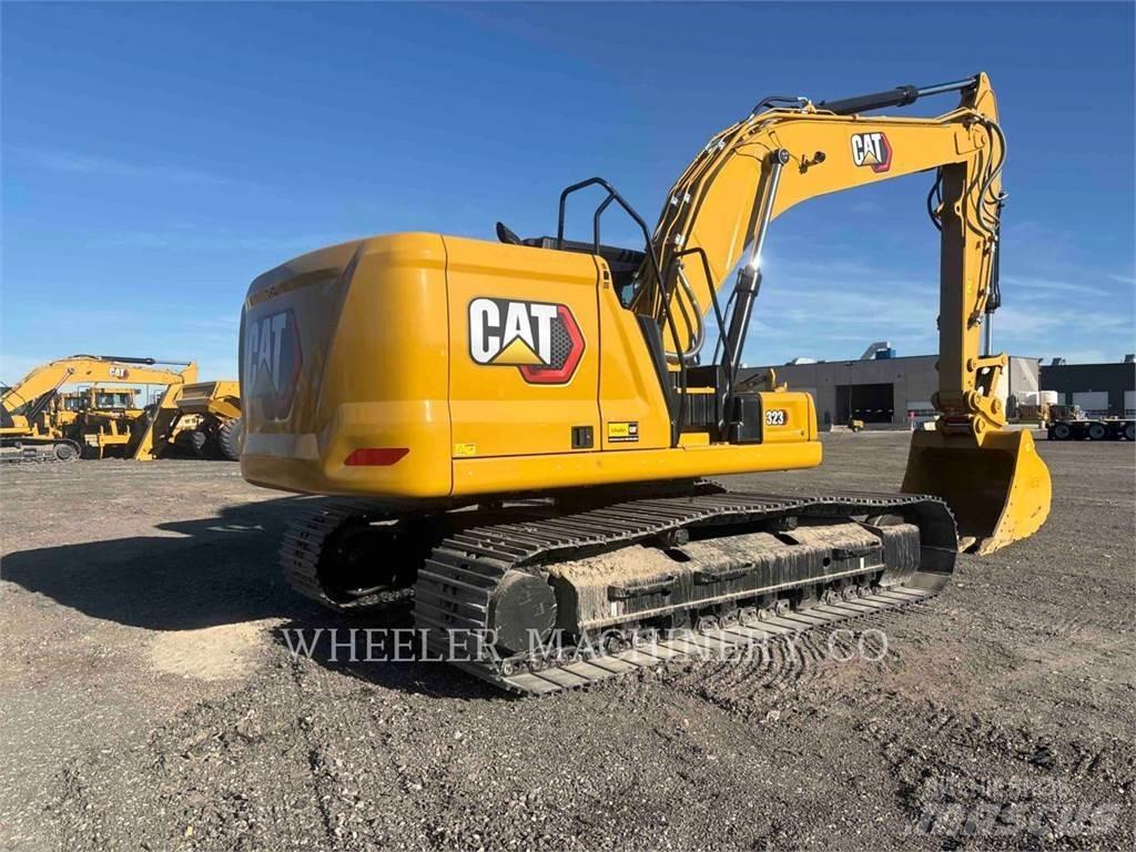 CAT 323 CF Bageri guseničari