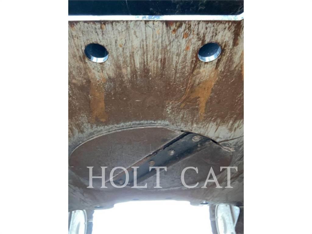 CAT 323 TC Bageri guseničari