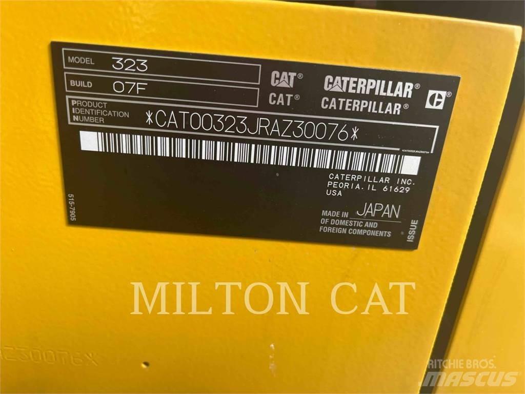 CAT 32307 Bageri guseničari