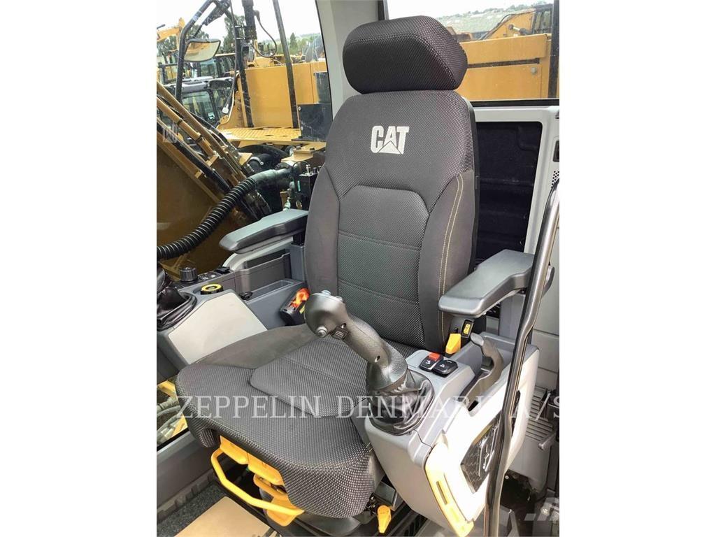CAT 32307 Bageri guseničari