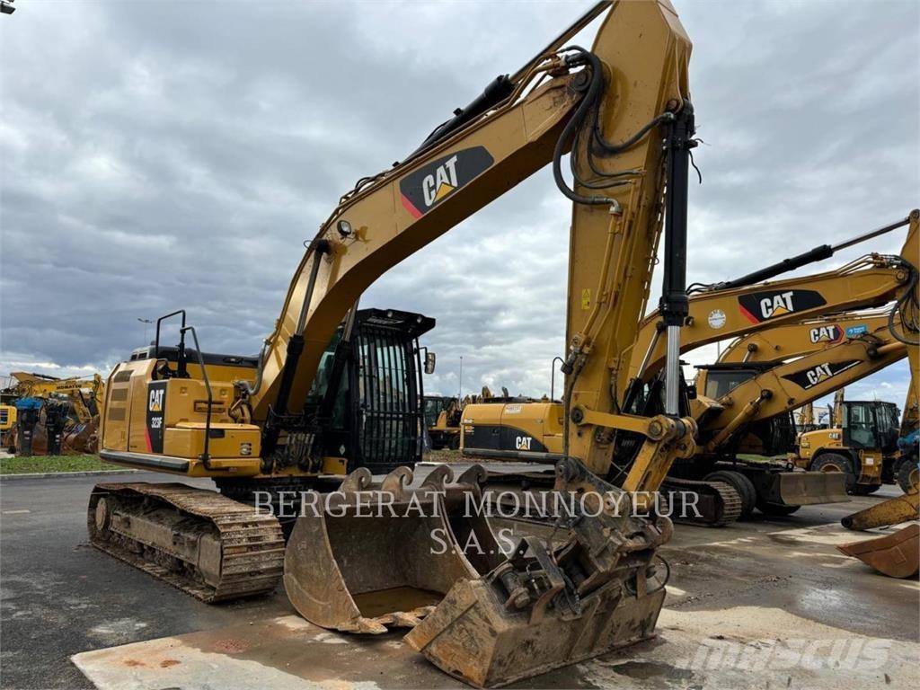CAT 323F Bageri guseničari