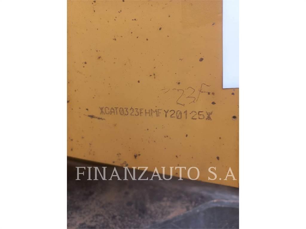 CAT 323F Bageri guseničari