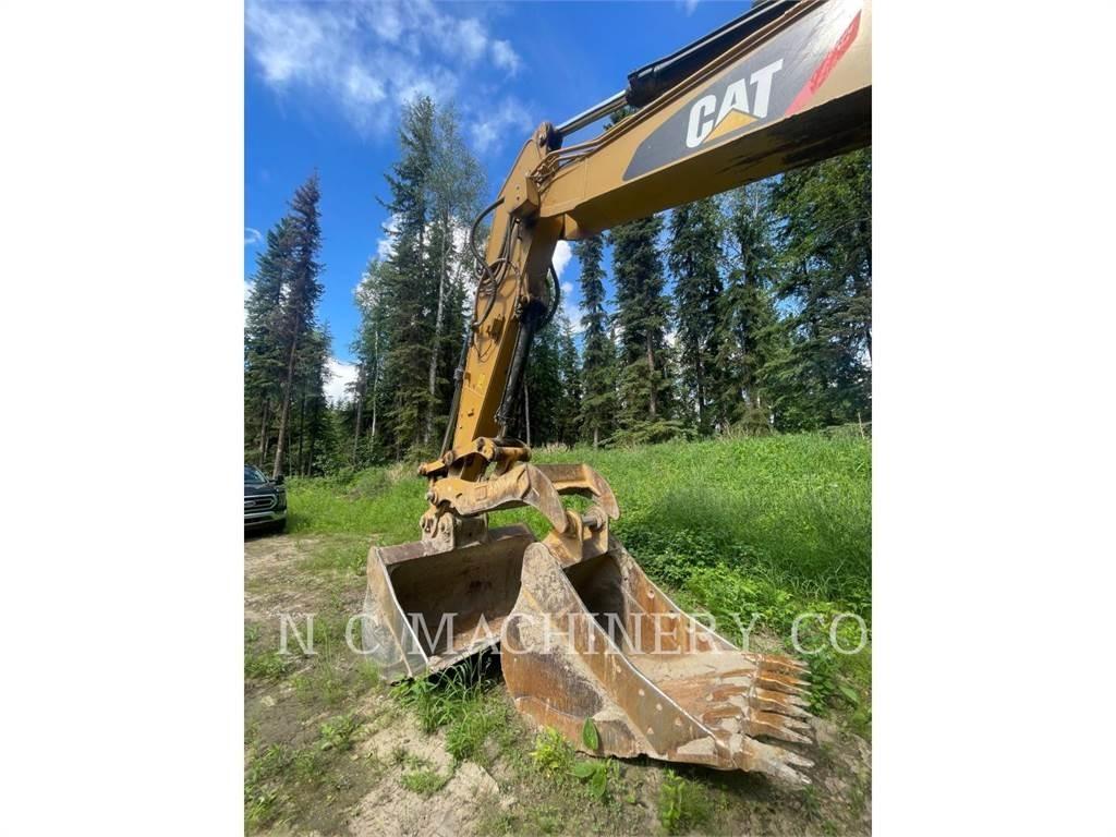 CAT 323F L Bageri guseničari
