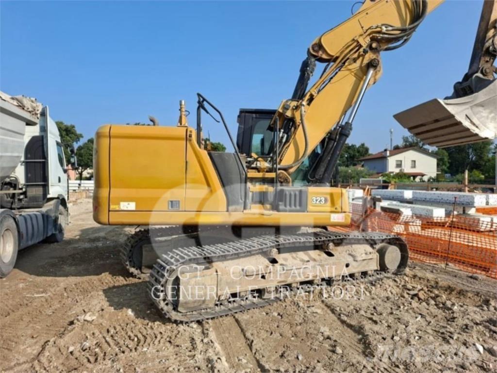 CAT 323LN Bageri guseničari