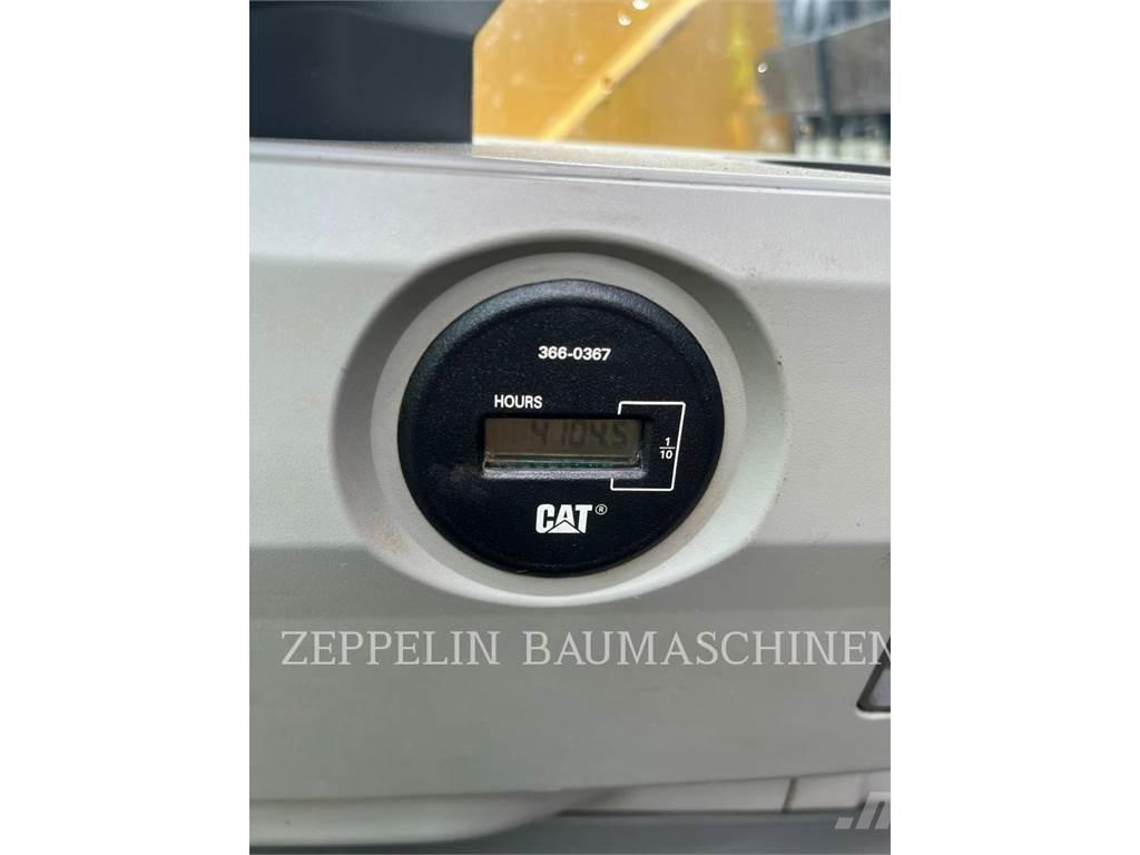 CAT 325FL Bageri guseničari