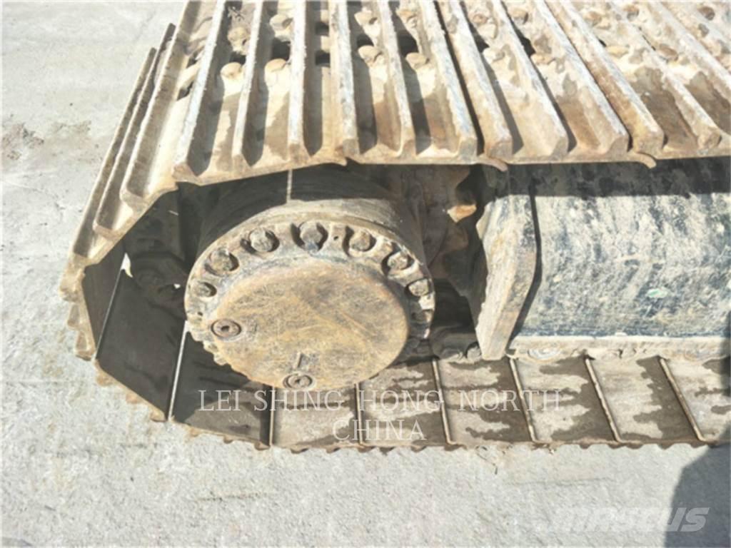 CAT 326D2L Bageri guseničari