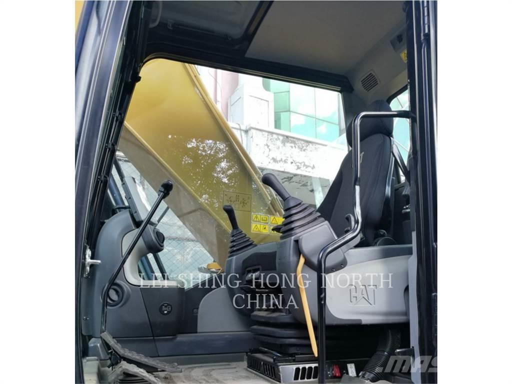 CAT 326D2L Bageri guseničari