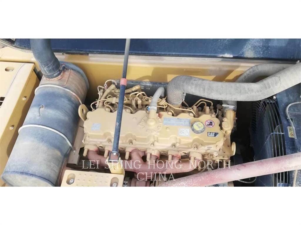 CAT 326D2L Bageri guseničari