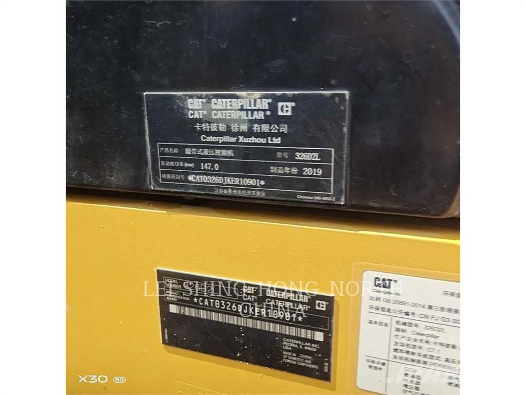 CAT 326D2L Bageri guseničari