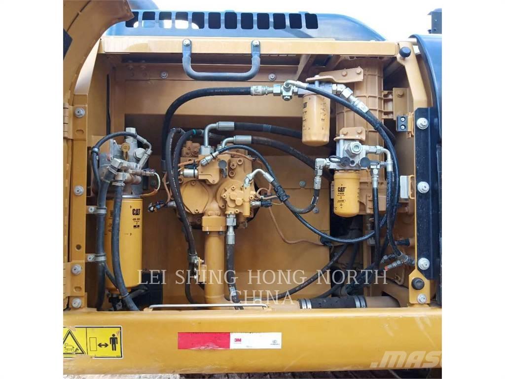 CAT 326D2L Bageri guseničari