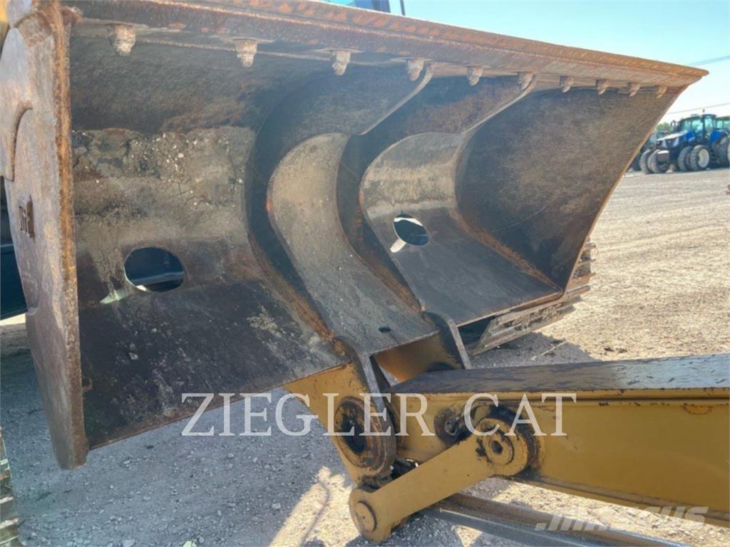 CAT 326F Bageri guseničari