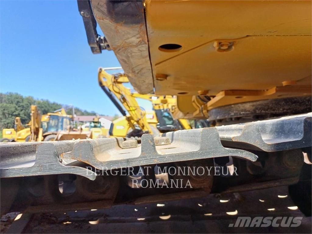CAT 326FL Bageri guseničari