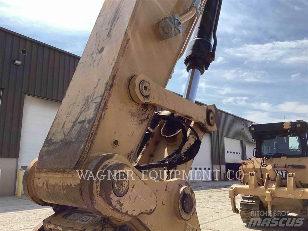 CAT 330 Bageri guseničari