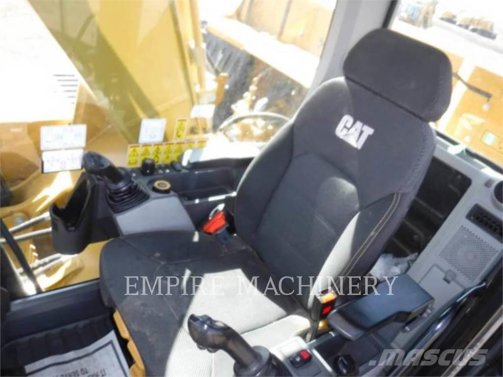 CAT 330-07 Bageri guseničari