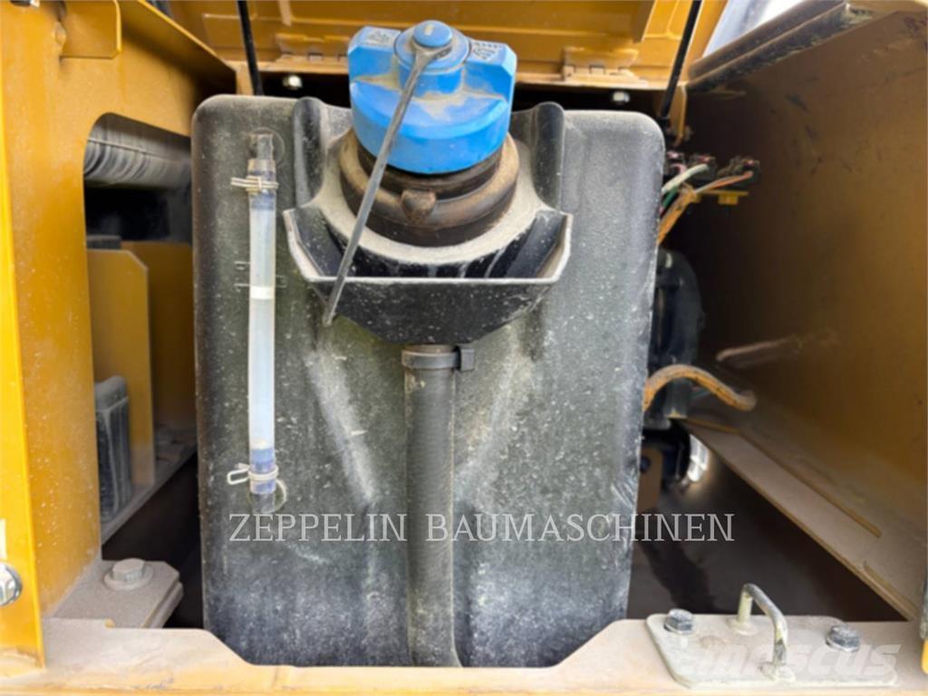 CAT 330-07 Bageri guseničari