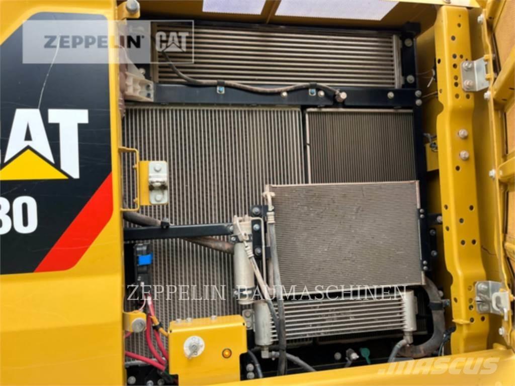 CAT 330-07A Bageri guseničari