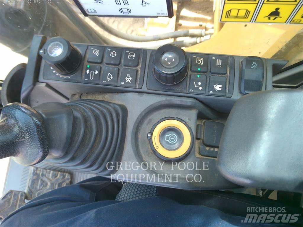 CAT 33007 Bageri guseničari
