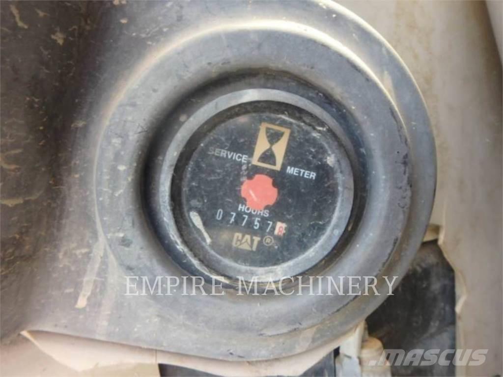 CAT 330CL Bageri guseničari