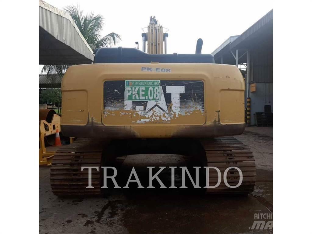 CAT 330D2L Bageri guseničari
