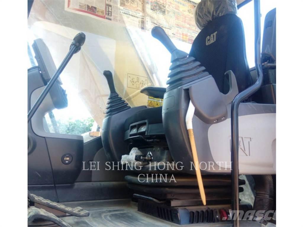 CAT 330D2L Bageri guseničari