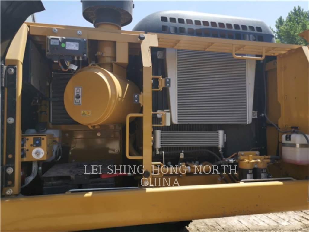 CAT 330D2L Bageri guseničari