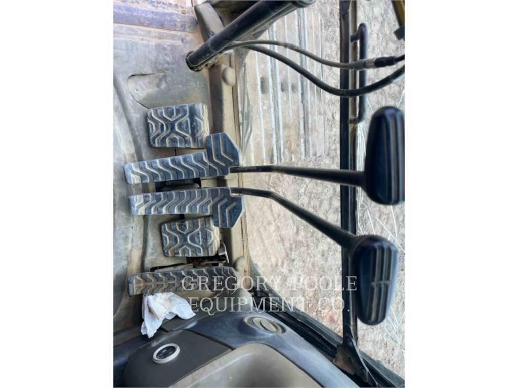 CAT 330DL Bageri guseničari