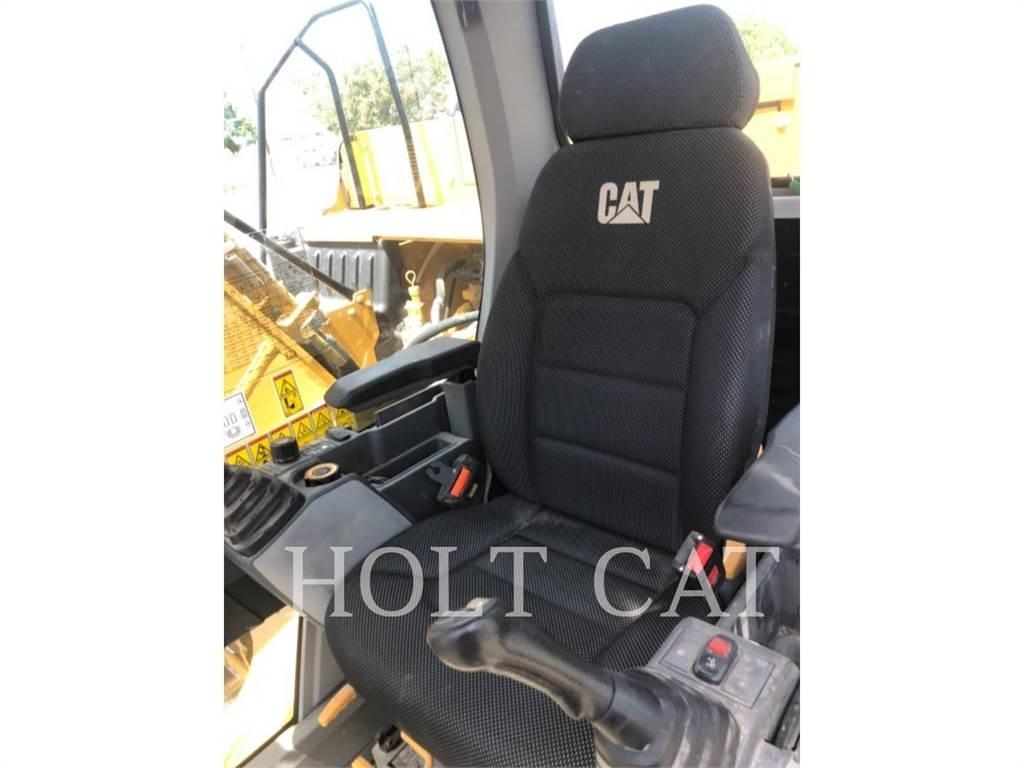CAT 330GC Bageri guseničari