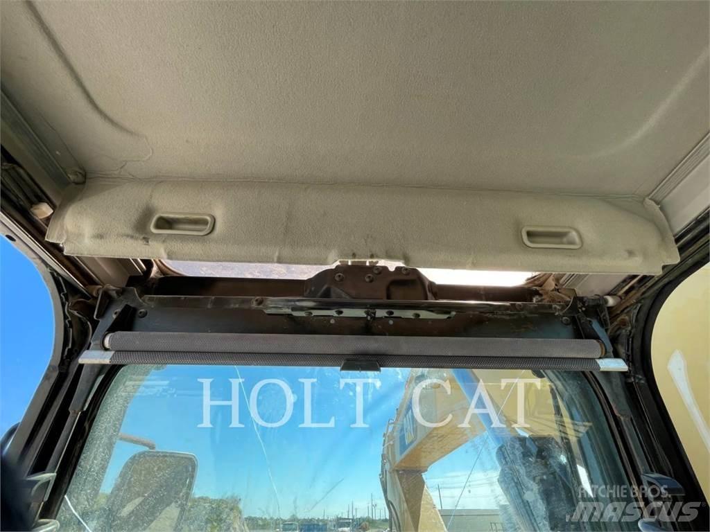 CAT 336FL Bageri guseničari