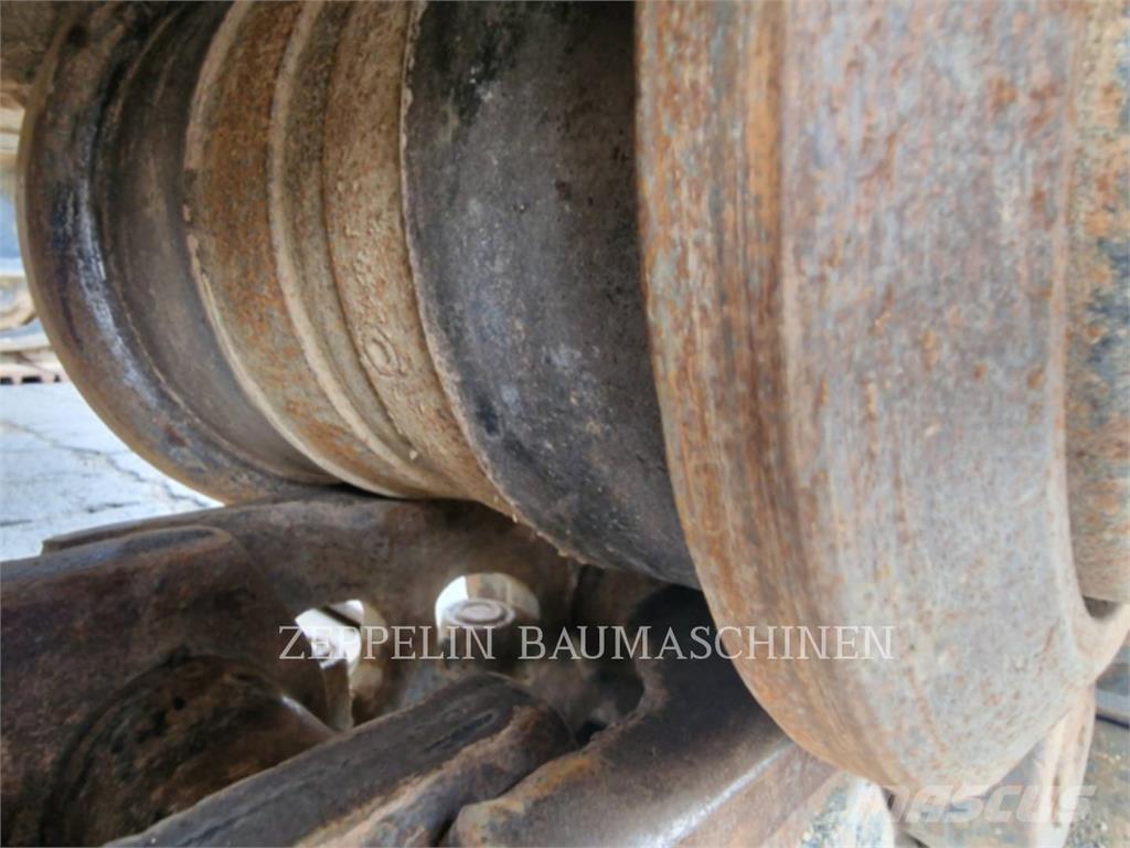 CAT 352-07A Bageri guseničari