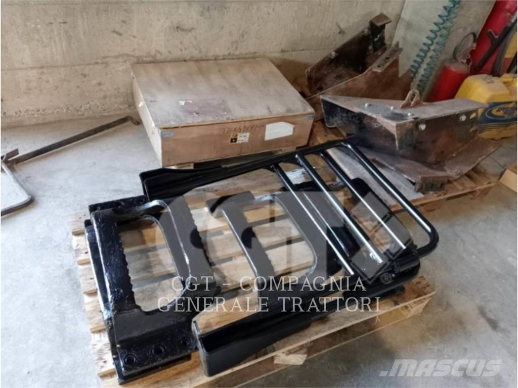 CAT 352F Bageri guseničari