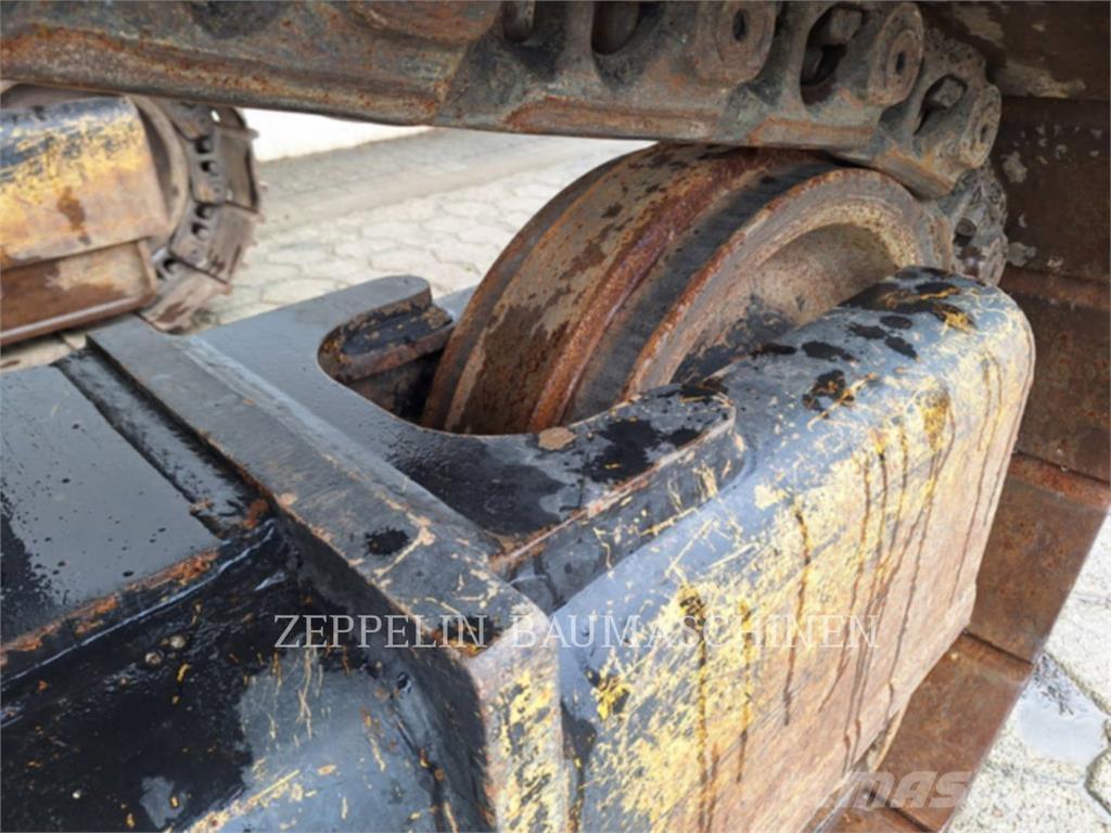 CAT 352FL Bageri guseničari