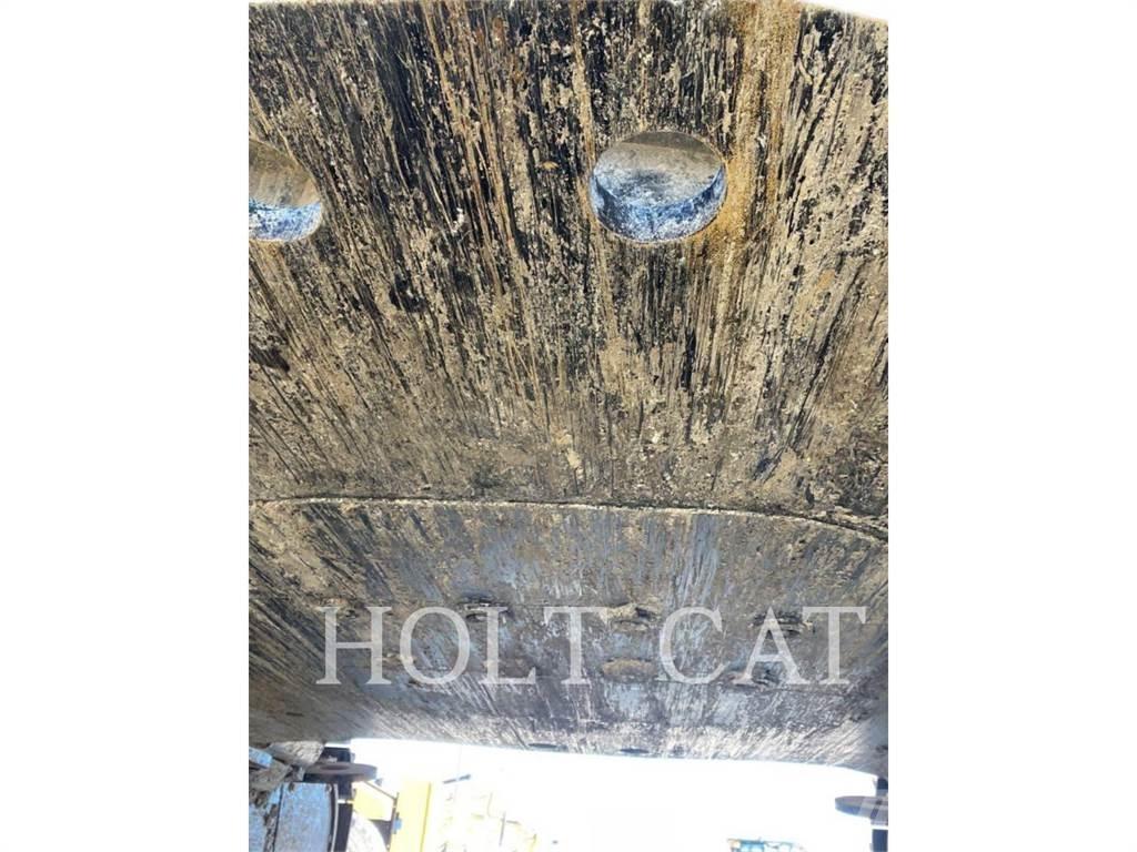 CAT 374 Bageri guseničari