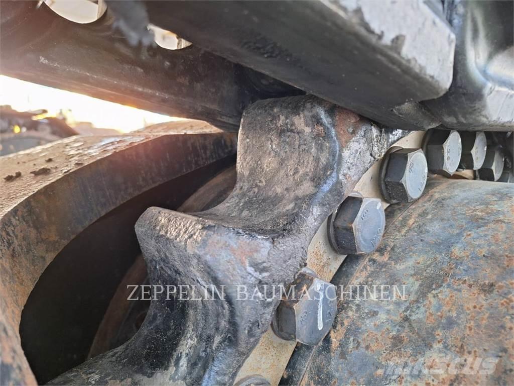 CAT 390FL Bageri guseničari