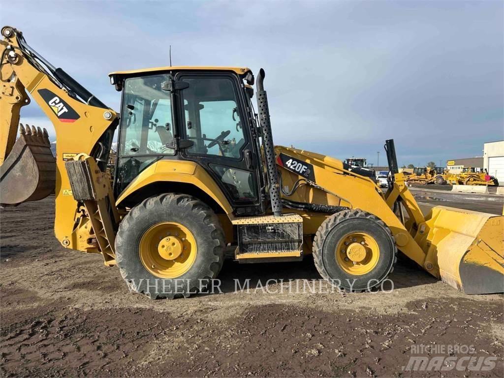 CAT 420F2 Rovokopači