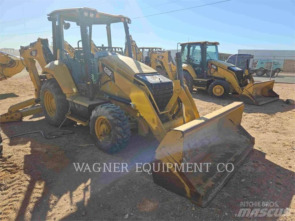 CAT 420F2 4WDE Rovokopači