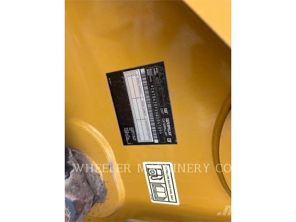 CAT 420F2 ITCF Rovokopači