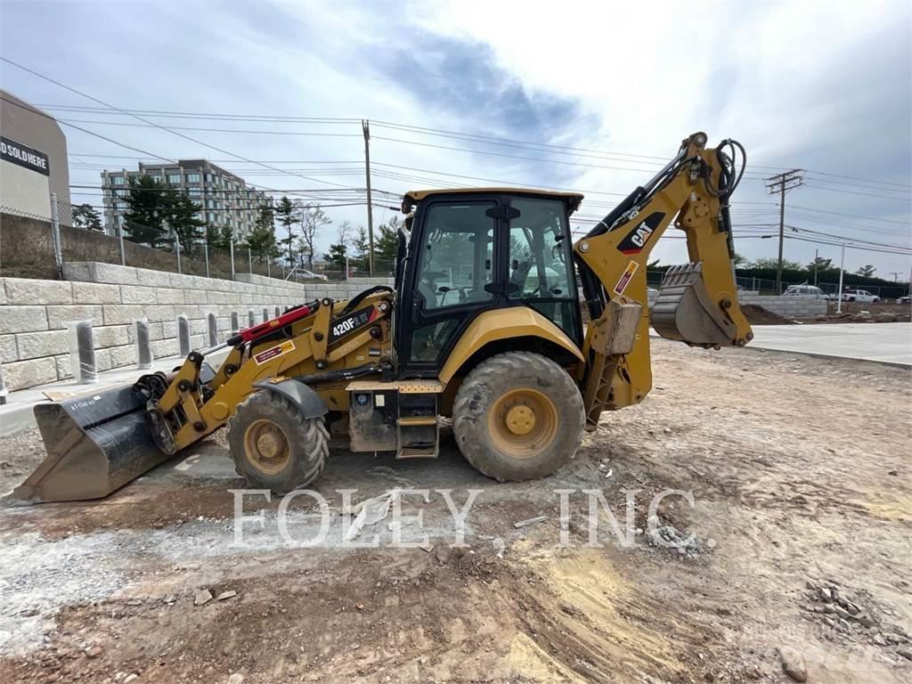 CAT 420F2IT Rovokopači