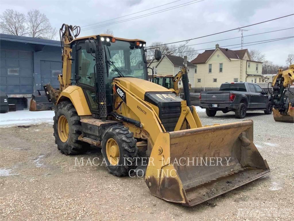 CAT 420F2ST Rovokopači