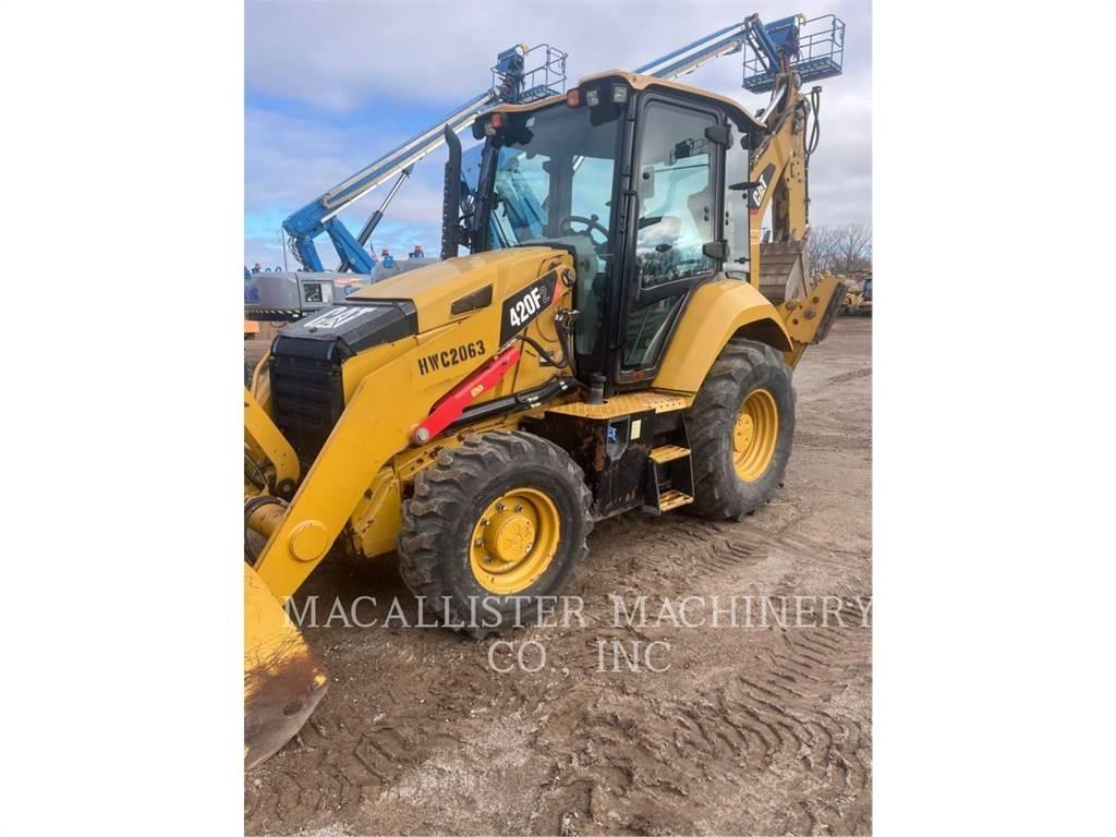 CAT 420F2ST Rovokopači